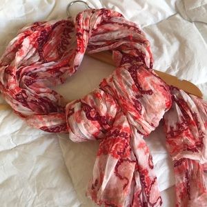 🎄💖HOST PICK💖🎄EUC Sheer Scarf